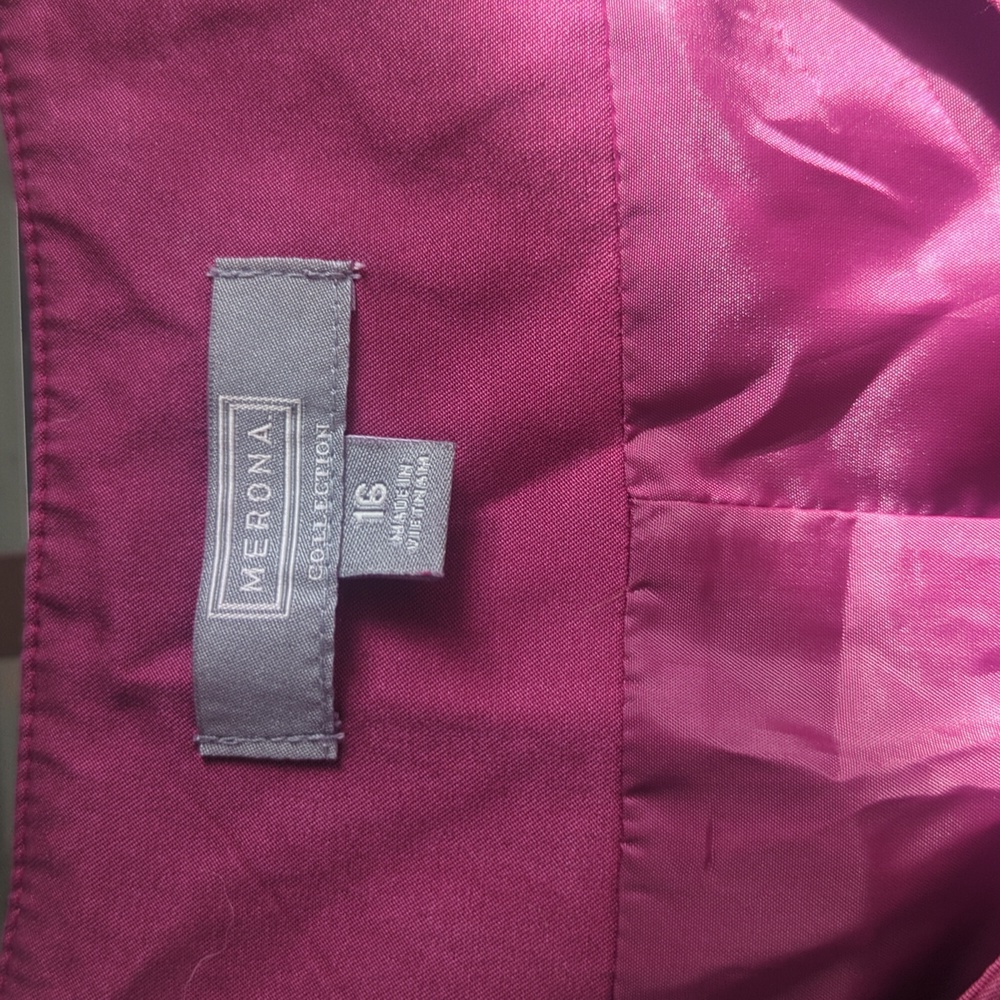 Dark magenta sleeveless dress - Picture 2 of 5